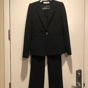 Tahari Black Pant Suit, Size 2